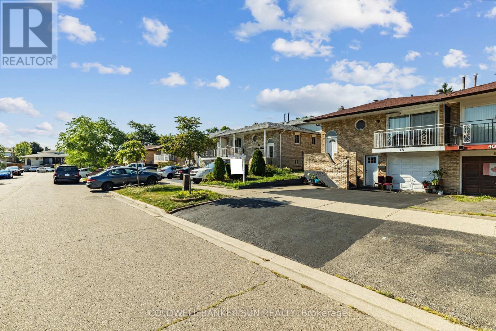 38 Fallway Road, Brampton, Ontario  L6V 3H2 - Photo 6 - W12282866