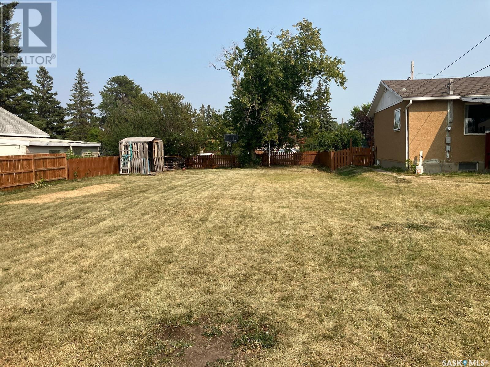 110 4th Street N, Nipawin, Saskatchewan  S0E 1E0 - Photo 6 - SK014496