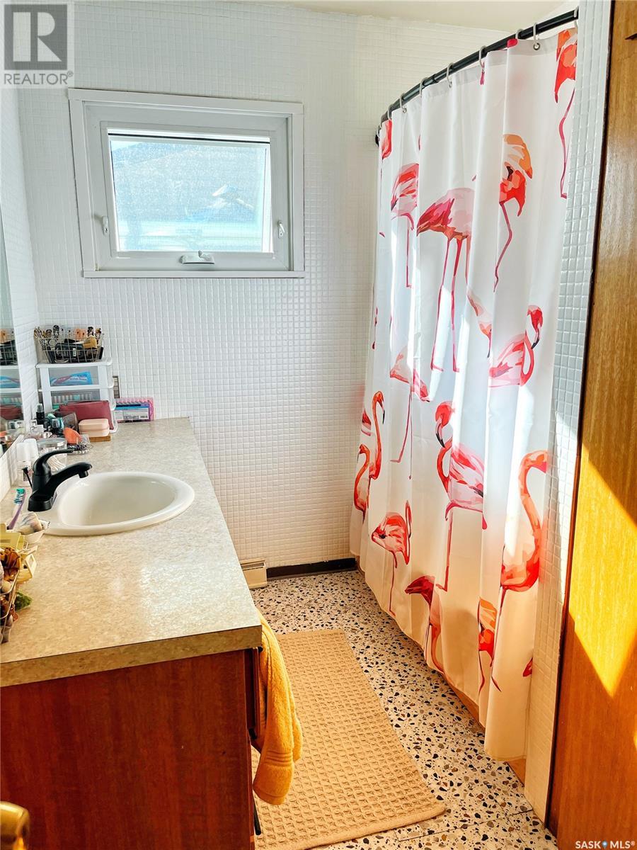 792 3rd Street E, Shaunavon, Saskatchewan  S0N 0C4 - Photo 12 - SK014373