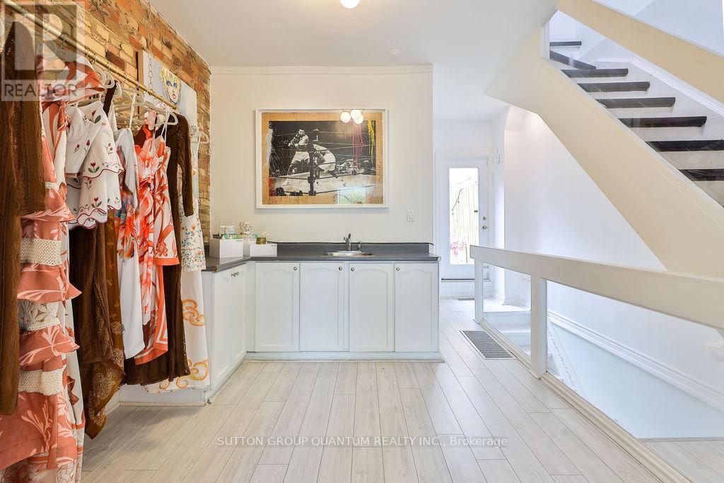 129 Davenport Road, Toronto, Ontario  M5R 1H8 - Photo 23 - C12321880