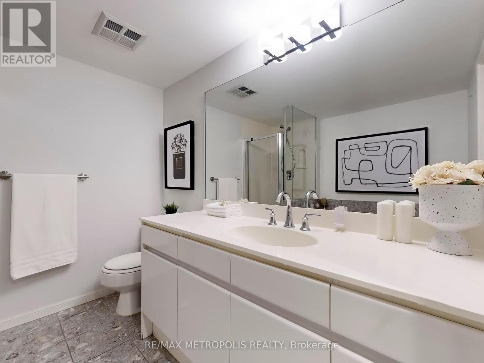 1206 - 7 Carlton Street, Toronto, Ontario  M5B 2M3 - Photo 24 - C12321888