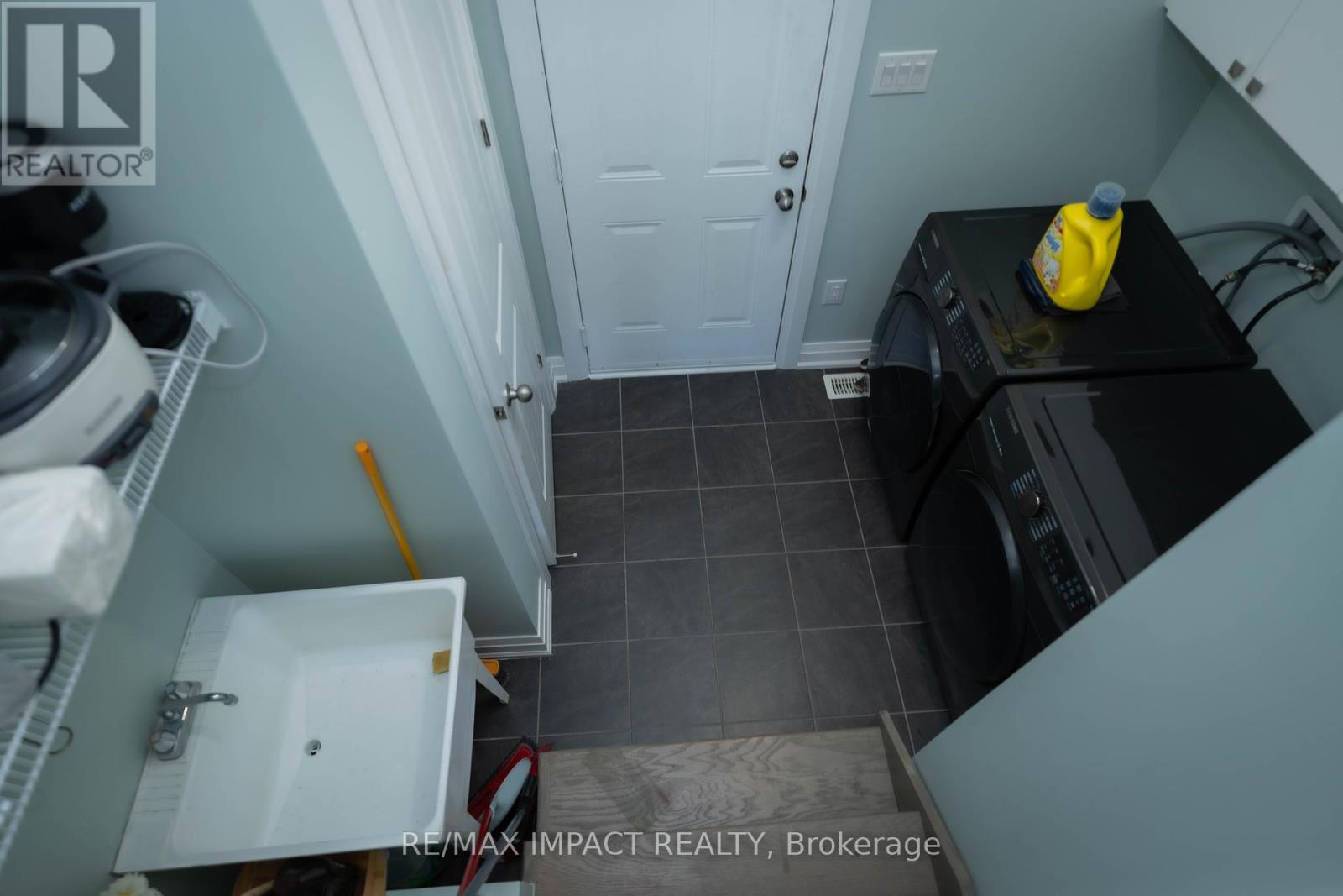 11 Larkin Lane, Clarington, Ontario  L1C 4A7 - Photo 18 - E12321865