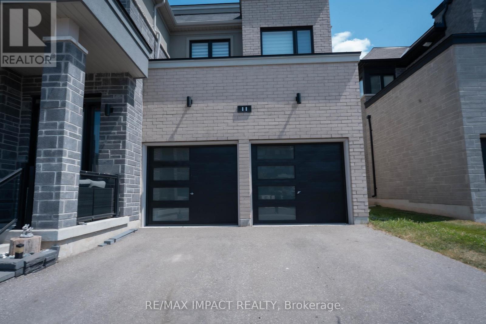 Property at 11 LARKIN LANE image 3