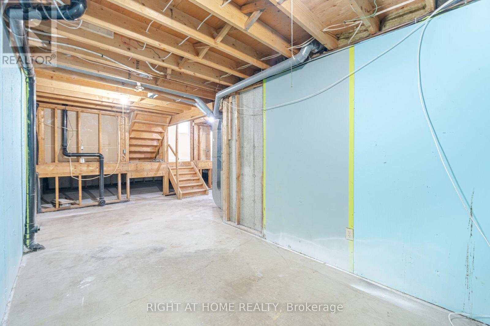 50 Albemarle Street, Brantford, Ontario  N3S 4N6 - Photo 32 - X12321869