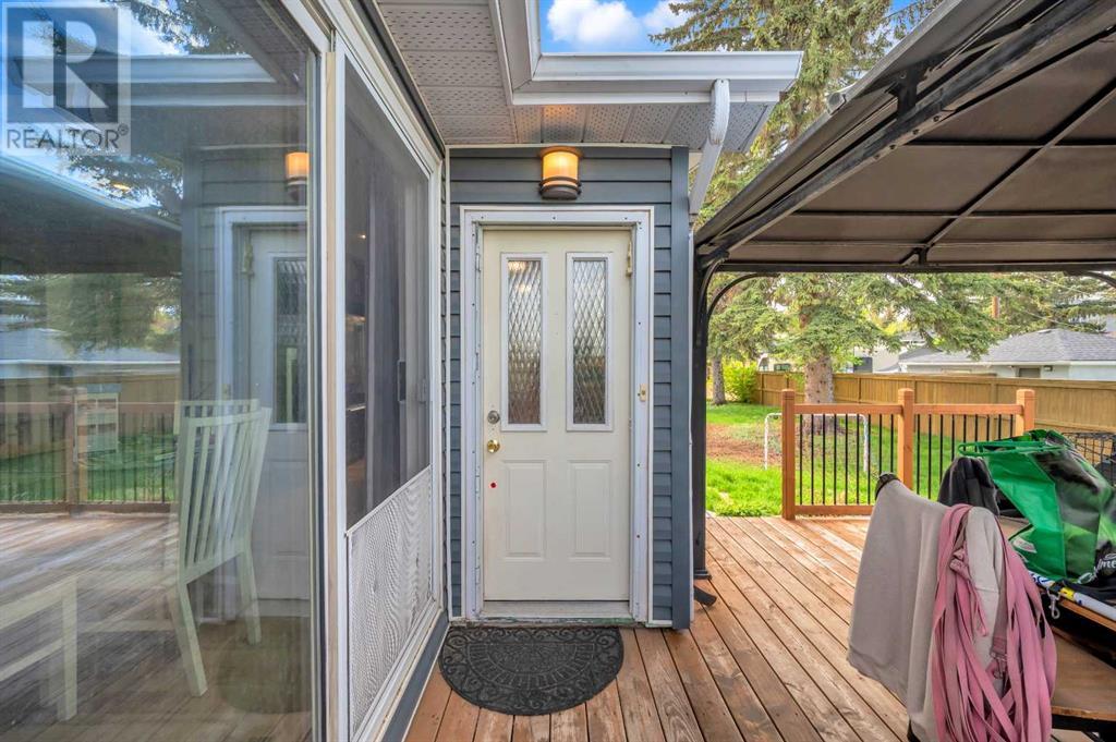 Property at 3143 45 Street SW image 5