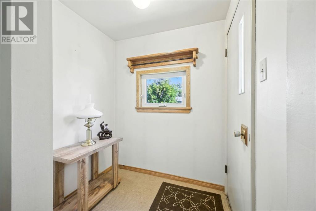 Property at 6383 32 Avenue NW image 5