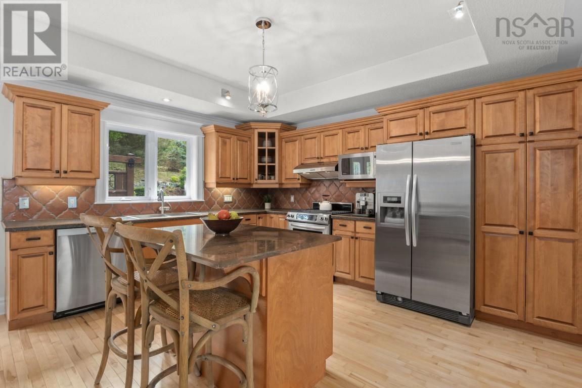 28 Glenmont Avenue, Bedford, Nova Scotia  B4A 1H2 - Photo 9 - 202518904