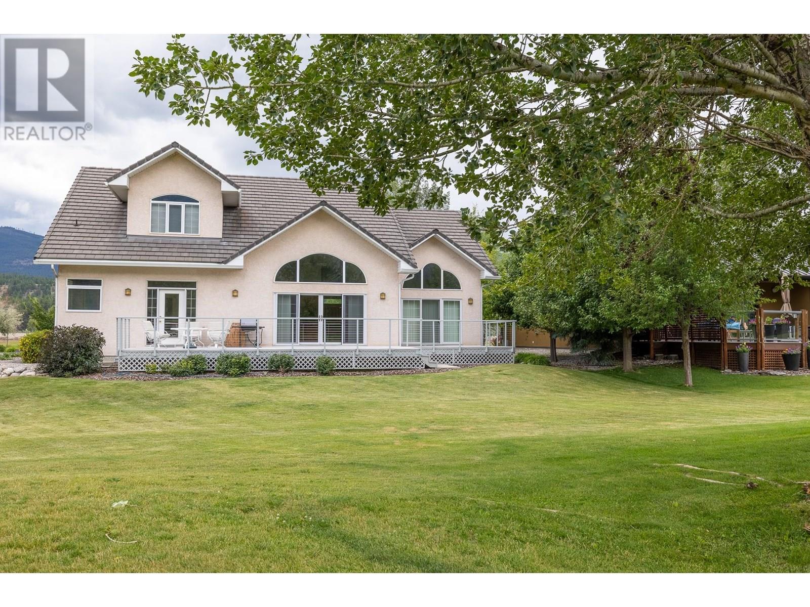5214 Riverside Drive, Fairmont Hot Springs, British Columbia  V0B 1L1 - Photo 2 - 10355729