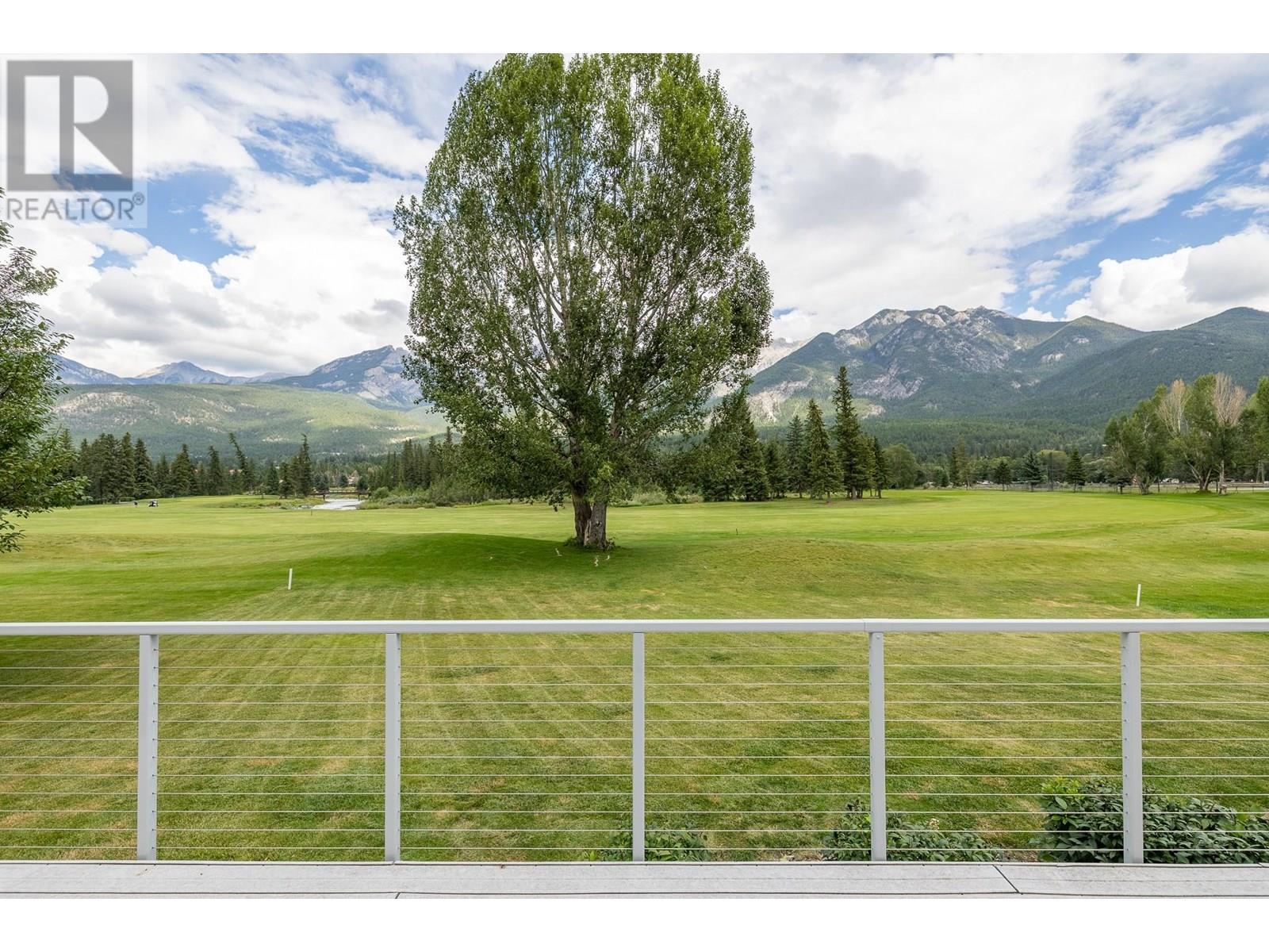 5214 Riverside Drive, Fairmont Hot Springs, British Columbia  V0B 1L1 - Photo 4 - 10355729