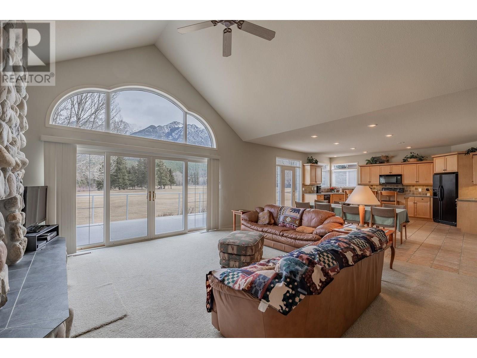 5214 Riverside Drive, Fairmont Hot Springs, British Columbia  V0B 1L1 - Photo 27 - 10355729