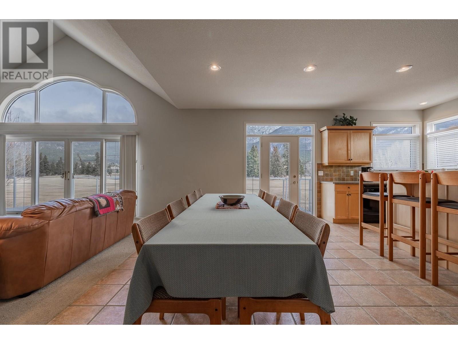 5214 Riverside Drive, Fairmont Hot Springs, British Columbia  V0B 1L1 - Photo 22 - 10355729