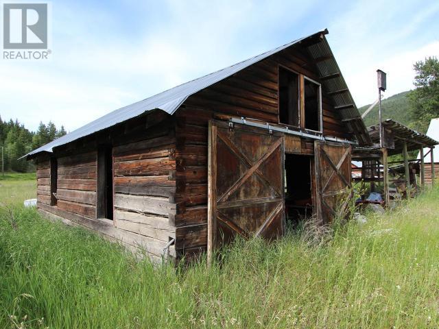 1608 Chase Falkland Road, Chase, British Columbia  V0E 1M1 - Photo 22 - 10341453