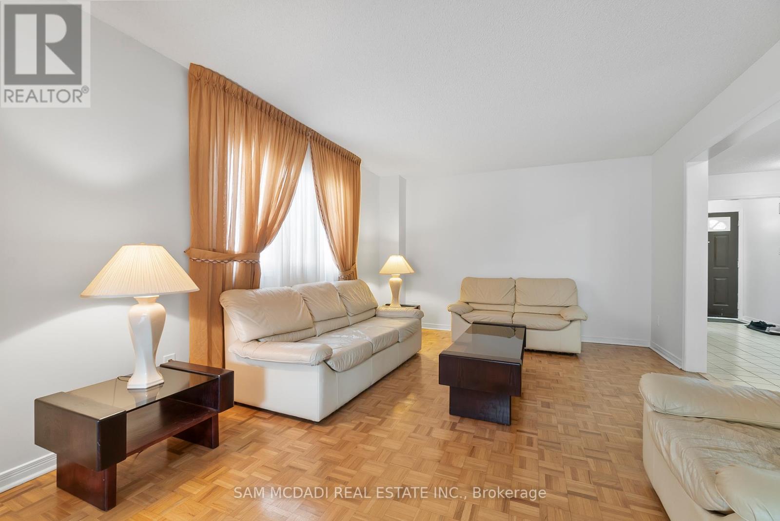 3346 Palgrave Road, Mississauga, Ontario  L5B 3E8 - Photo 17 - W12321923