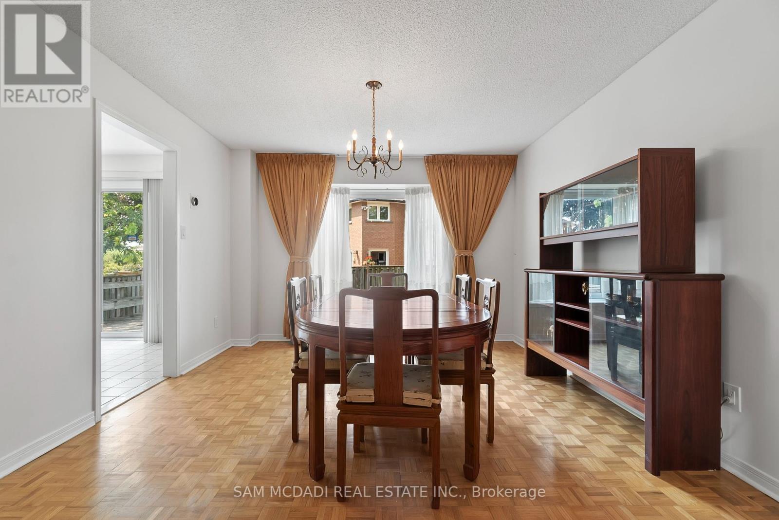 3346 Palgrave Road, Mississauga, Ontario  L5B 3E8 - Photo 18 - W12321923
