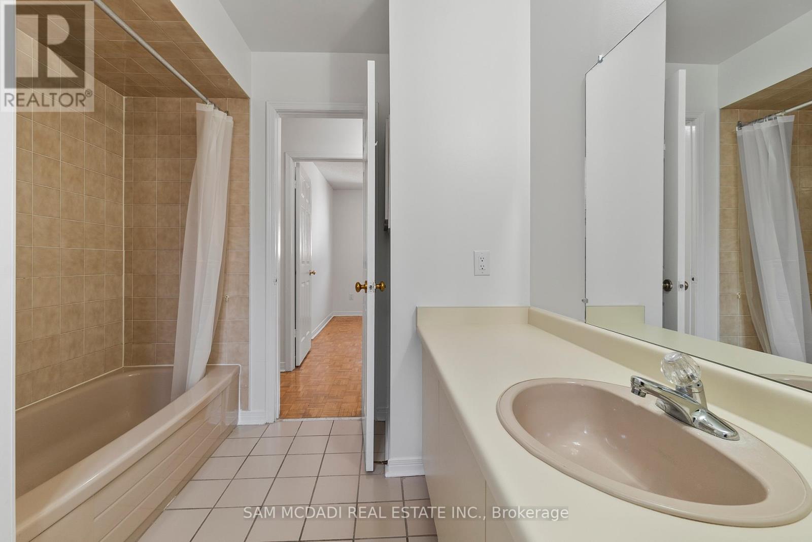3346 Palgrave Road, Mississauga, Ontario  L5B 3E8 - Photo 37 - W12321923