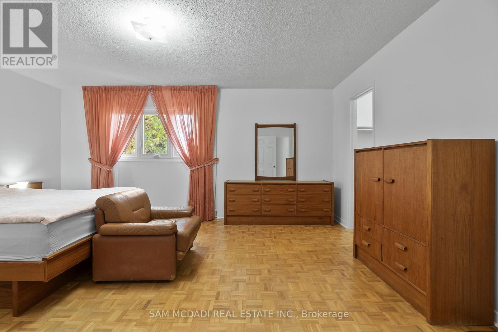 3346 Palgrave Road, Mississauga, Ontario  L5B 3E8 - Photo 38 - W12321923