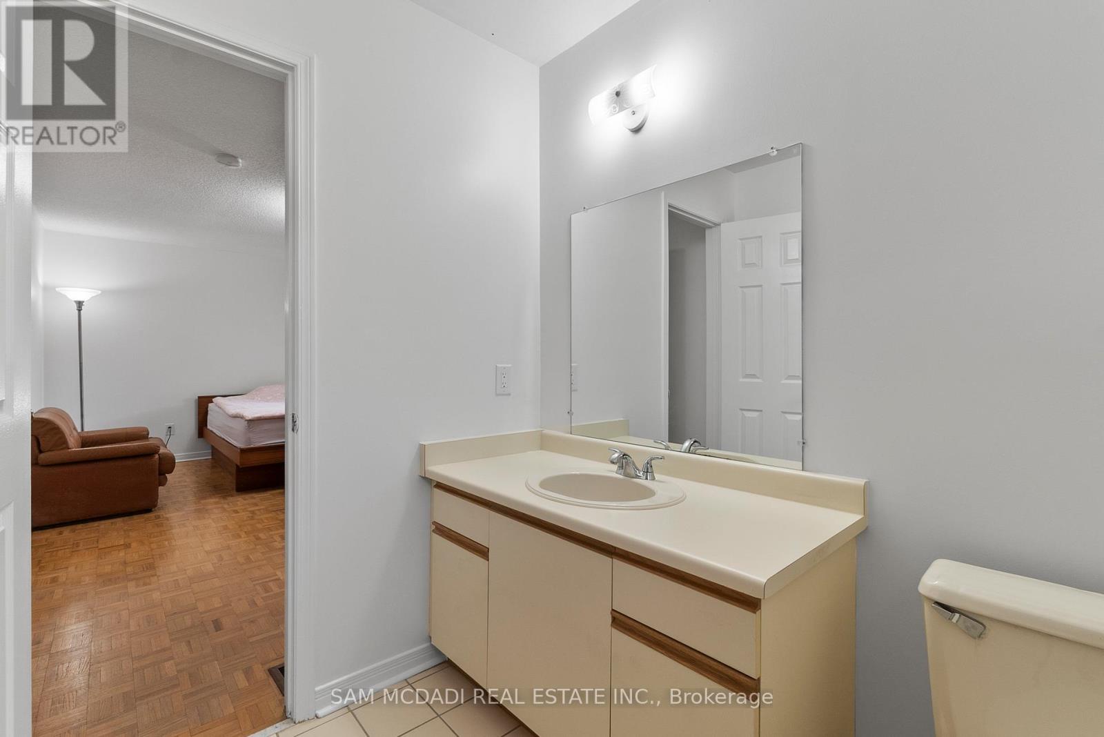 3346 Palgrave Road, Mississauga, Ontario  L5B 3E8 - Photo 44 - W12321923