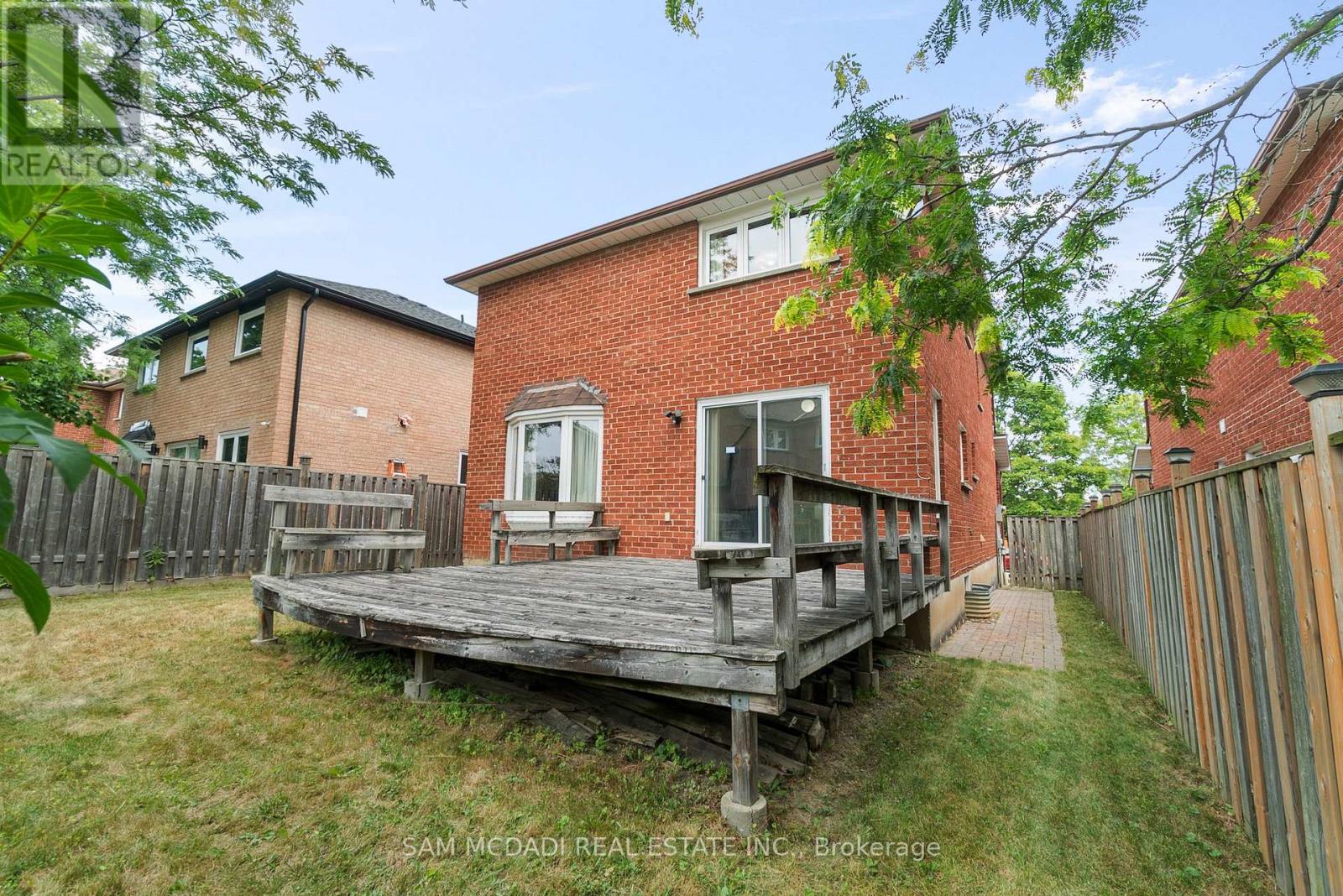 3346 Palgrave Road, Mississauga, Ontario  L5B 3E8 - Photo 45 - W12321923