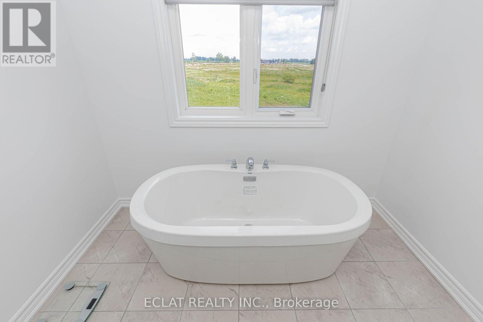 329 Russell Street, Southgate, Ontario  N0C 1B0 - Photo 30 - X12287028