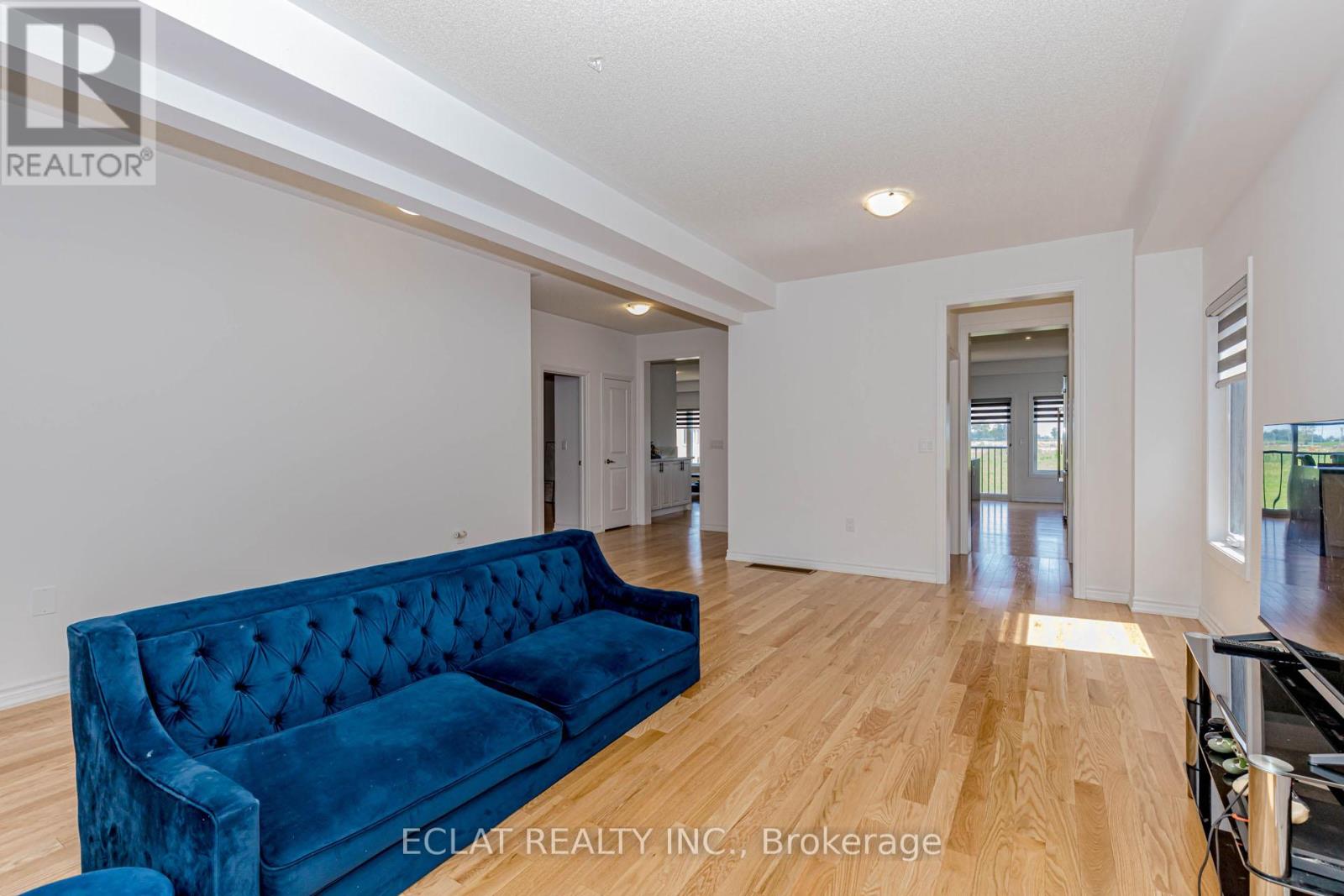 329 Russell Street, Southgate, Ontario  N0C 1B0 - Photo 7 - X12287028