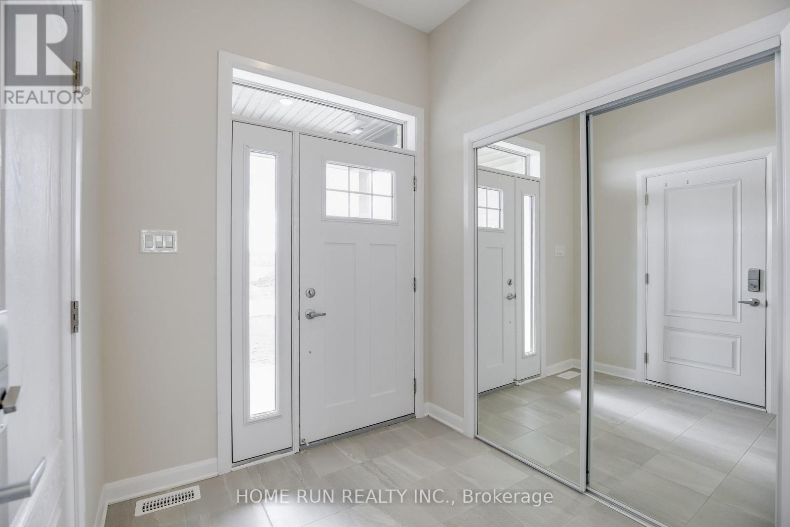 760 Jennie Trout Terrace, Ottawa, Ontario  K2W 0M2 - Photo 4 - X12321933