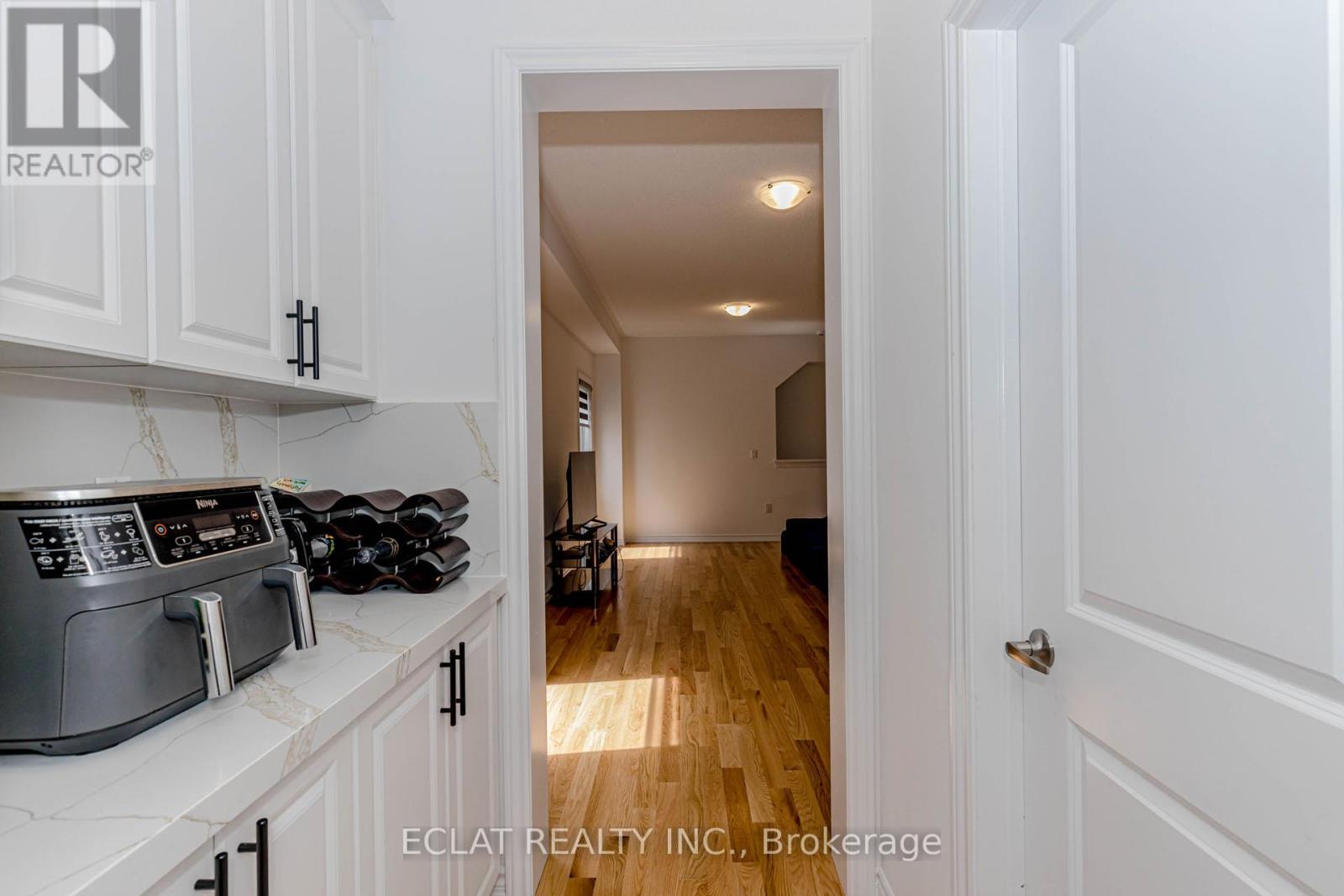329 Russell Street, Southgate, Ontario  N0C 1B0 - Photo 10 - X12287028