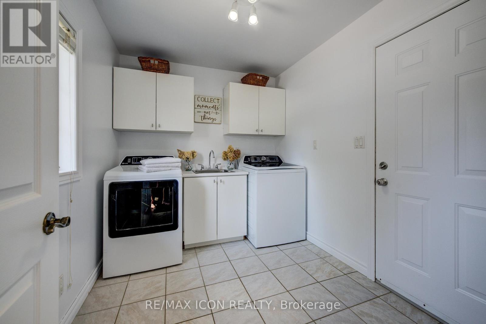 17 Minto Pines Road, Minto, Ontario  N0G 2L0 - Photo 22 - X12321914