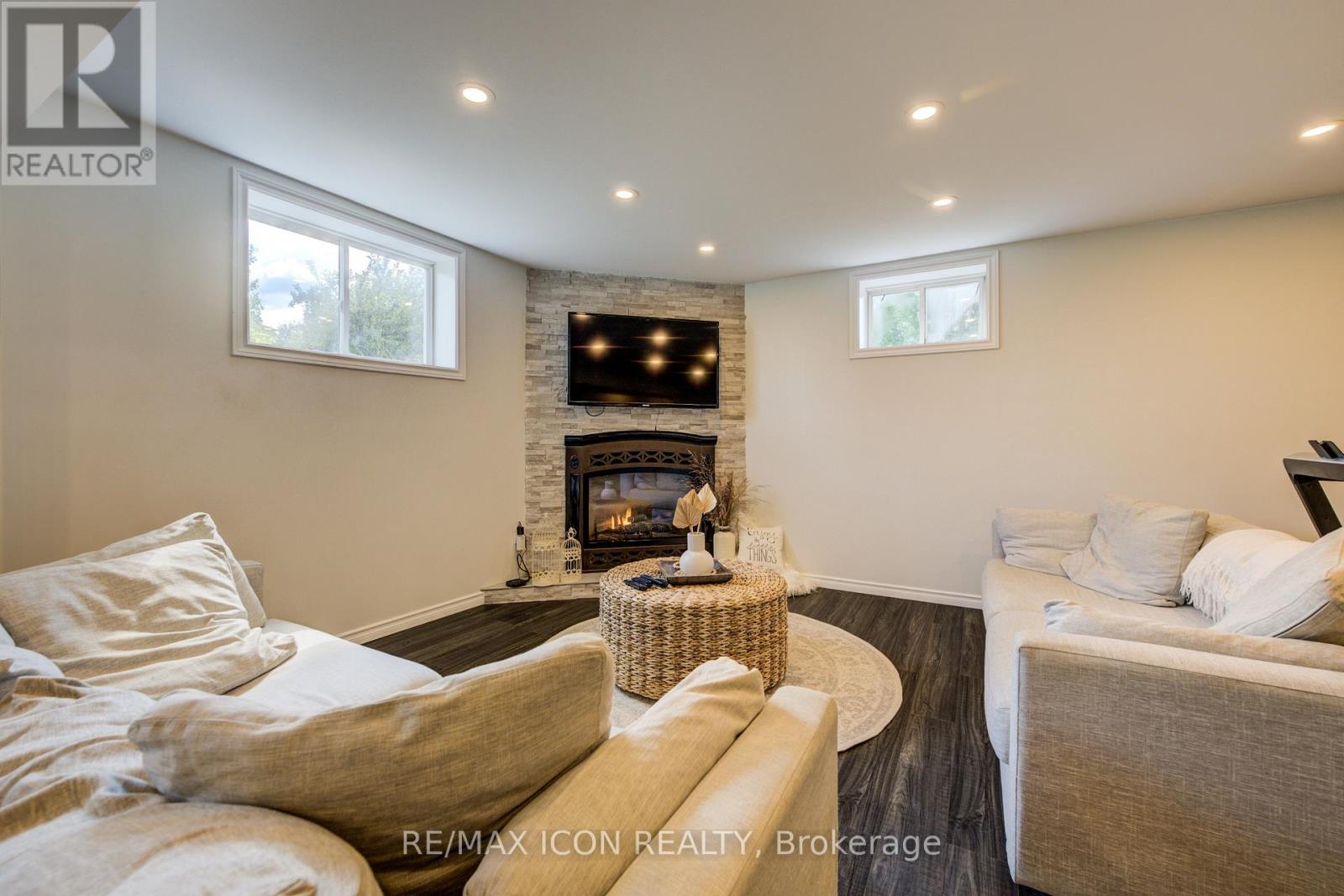17 Minto Pines Road, Minto, Ontario  N0G 2L0 - Photo 33 - X12321914