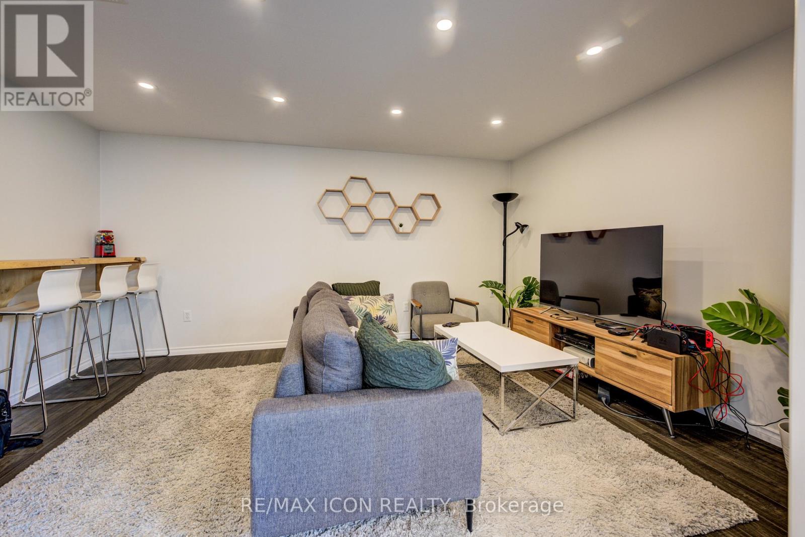 17 Minto Pines Road, Minto, Ontario  N0G 2L0 - Photo 36 - X12321914