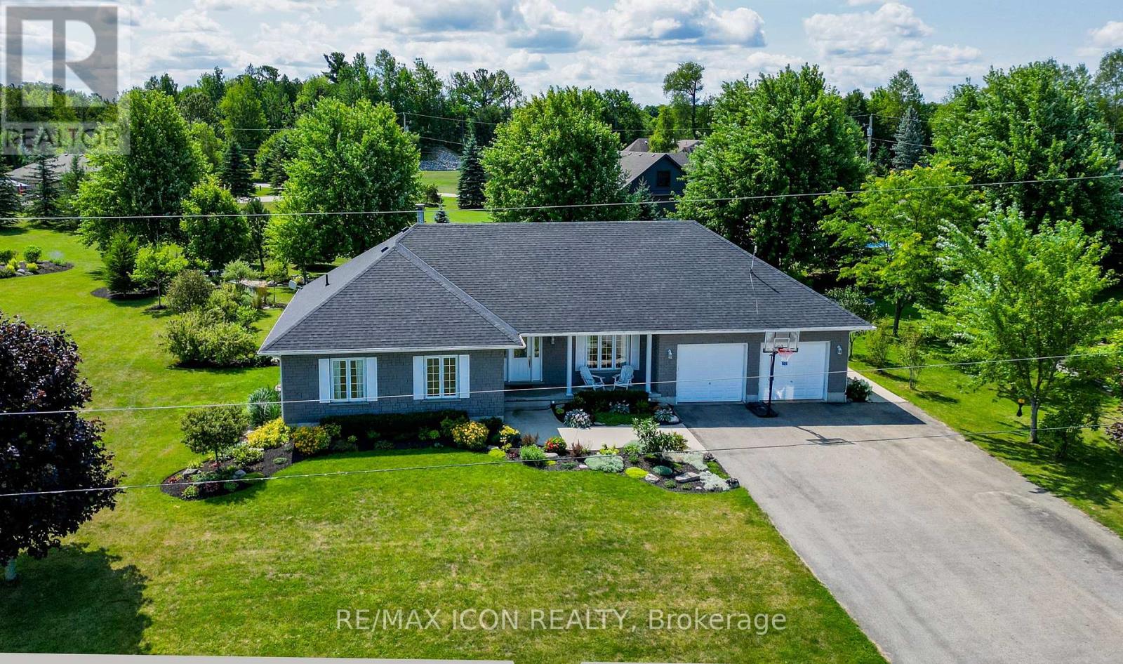 17 Minto Pines Road, Minto, Ontario  N0G 2L0 - Photo 42 - X12321914