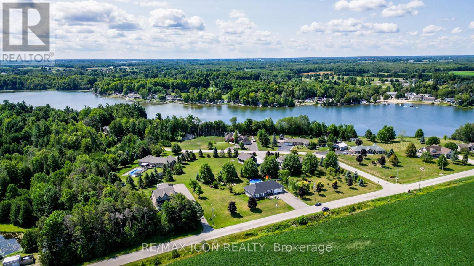 17 Minto Pines Road, Minto, Ontario  N0G 2L0 - Photo 44 - X12321914
