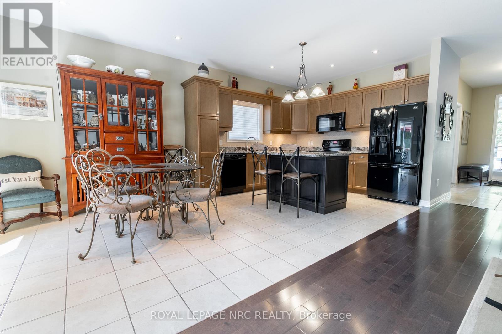 39 Loretta Drive, Niagara-On-The-Lake, Ontario  L0S 1T0 - Photo 10 - X12321916