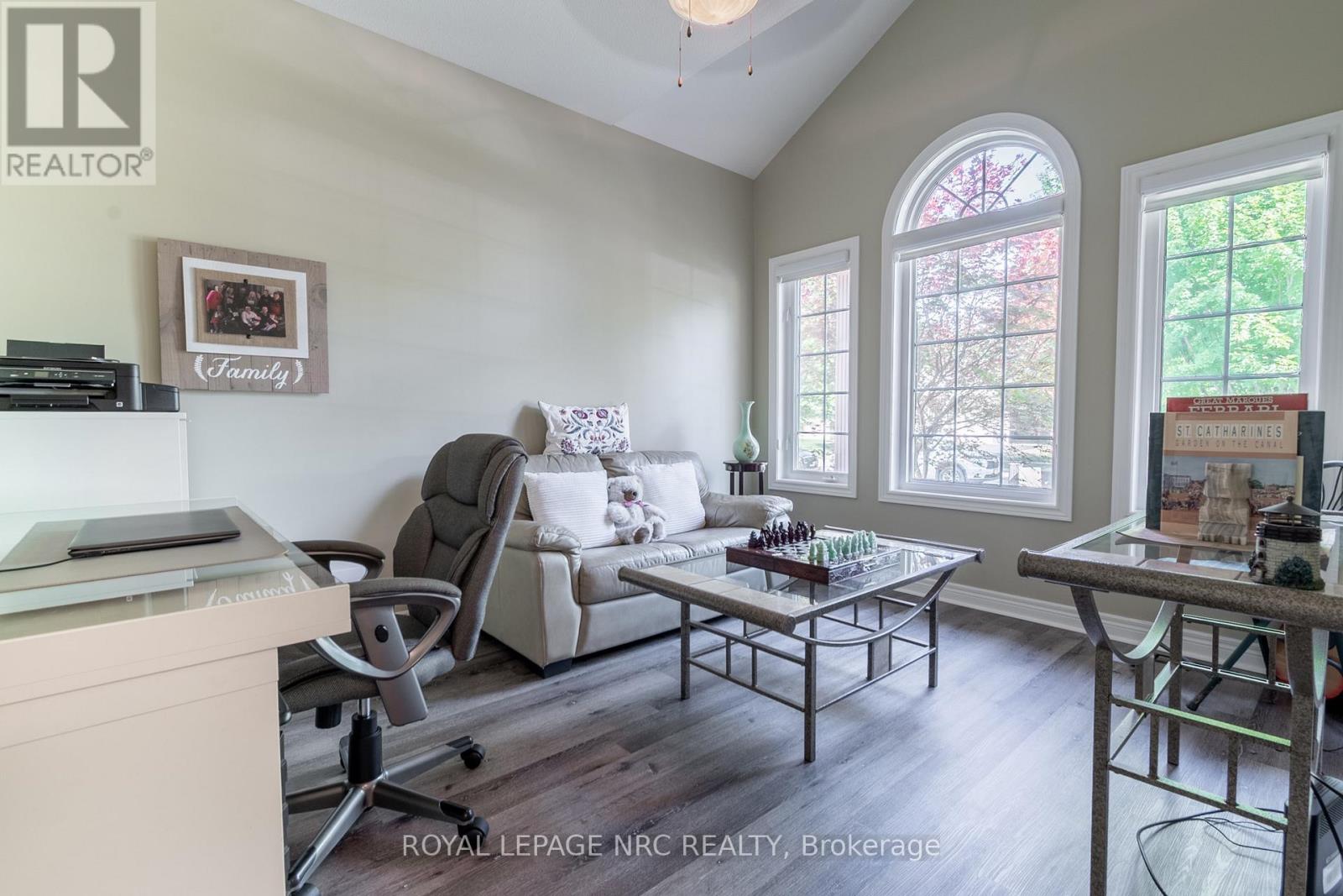 39 Loretta Drive, Niagara-On-The-Lake, Ontario  L0S 1T0 - Photo 18 - X12321916