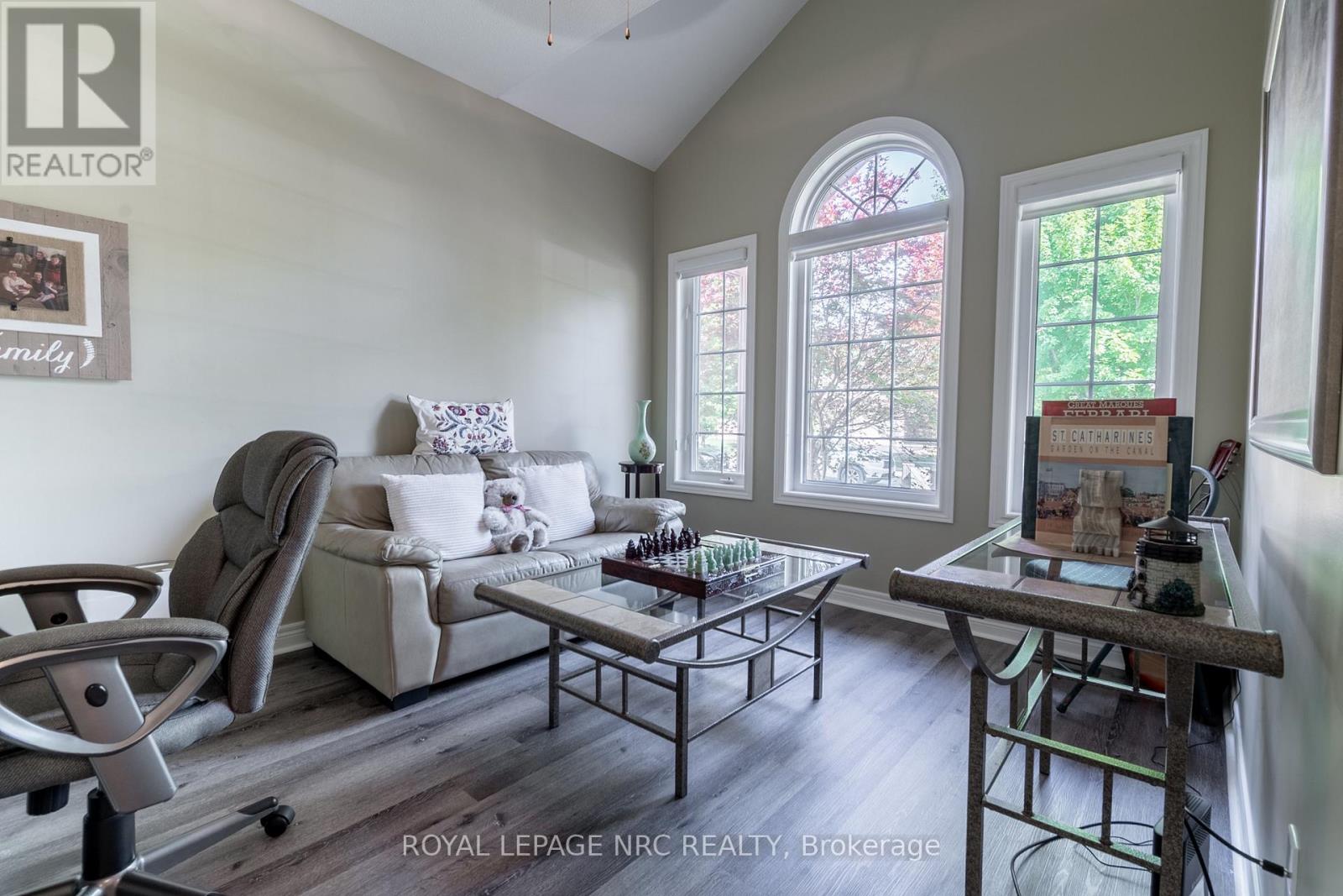39 Loretta Drive, Niagara-On-The-Lake, Ontario  L0S 1T0 - Photo 19 - X12321916