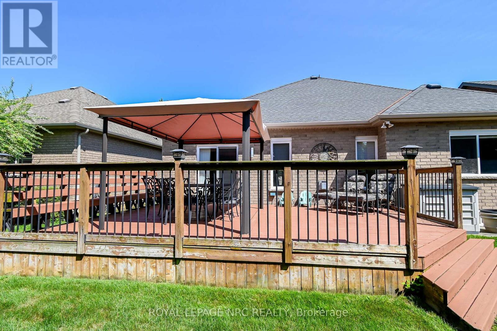 39 Loretta Drive, Niagara-On-The-Lake, Ontario  L0S 1T0 - Photo 34 - X12321916