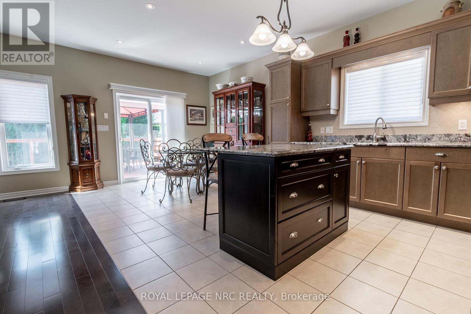 39 Loretta Drive, Niagara-On-The-Lake, Ontario  L0S 1T0 - Photo 7 - X12321916