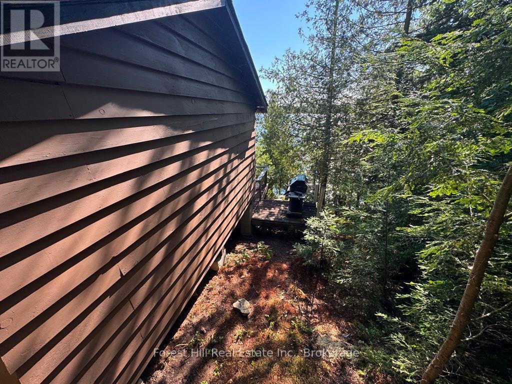10689 Kawagama Lake, Algonquin Highlands, Ontario  P0A 1E0 - Photo 35 - X12321536