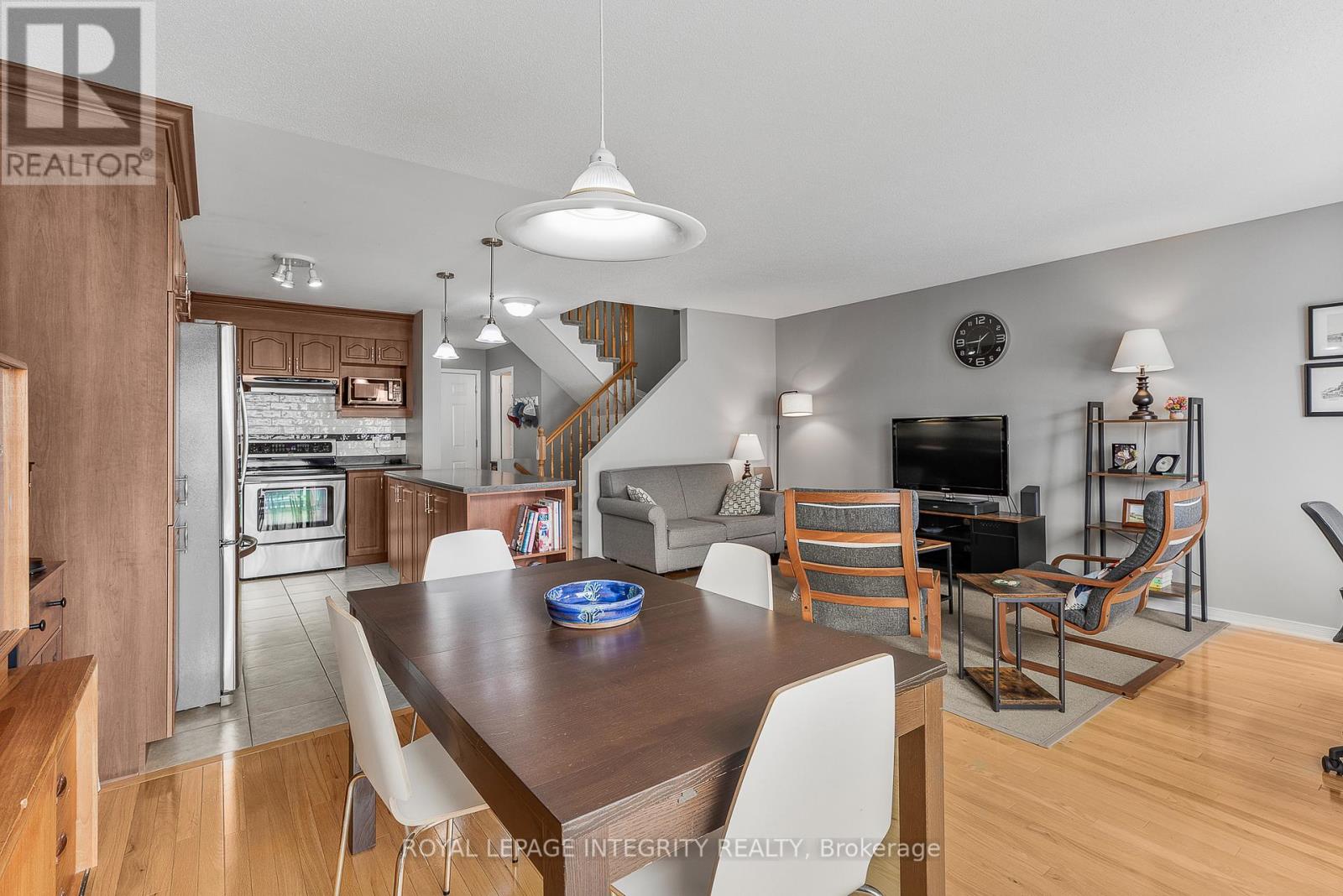 216 Eliot Street, Clarence-Rockland, Ontario  K4K 0E6 - Photo 15 - X12322012