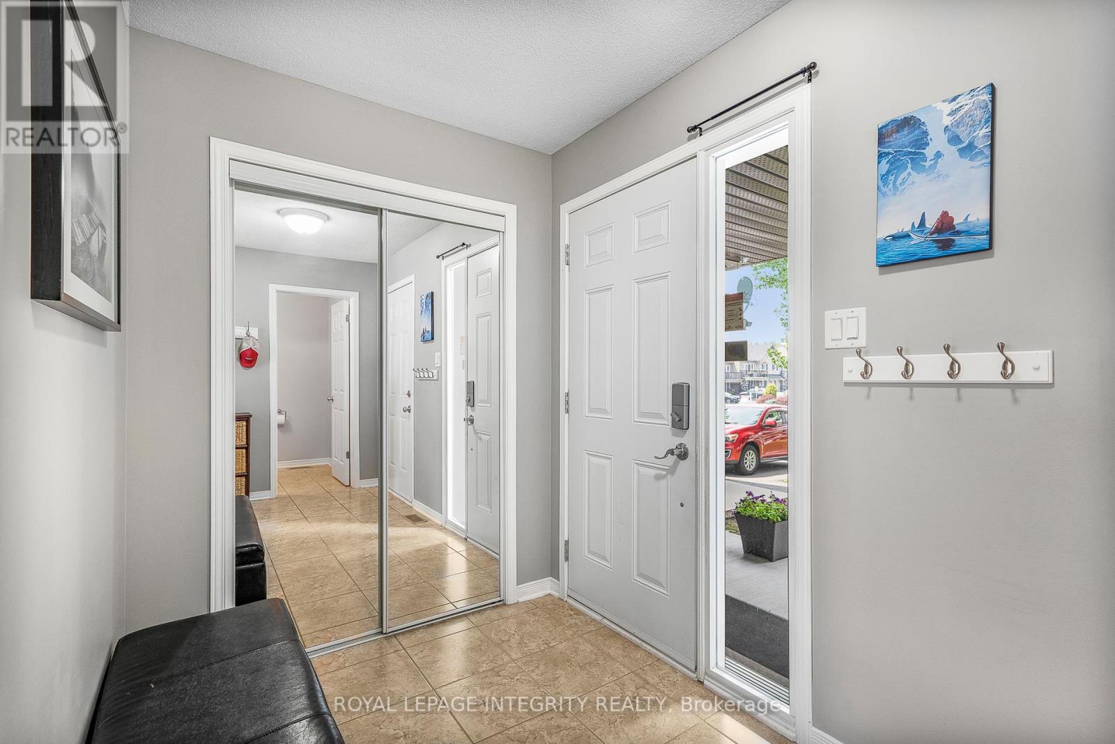 216 Eliot Street, Clarence-Rockland, Ontario  K4K 0E6 - Photo 4 - X12322012