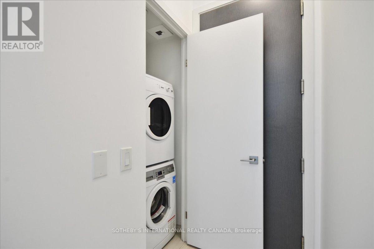 409 - 188 Cumberland Street, Toronto, Ontario  M5R 0B6 - Photo 17 - C12322041