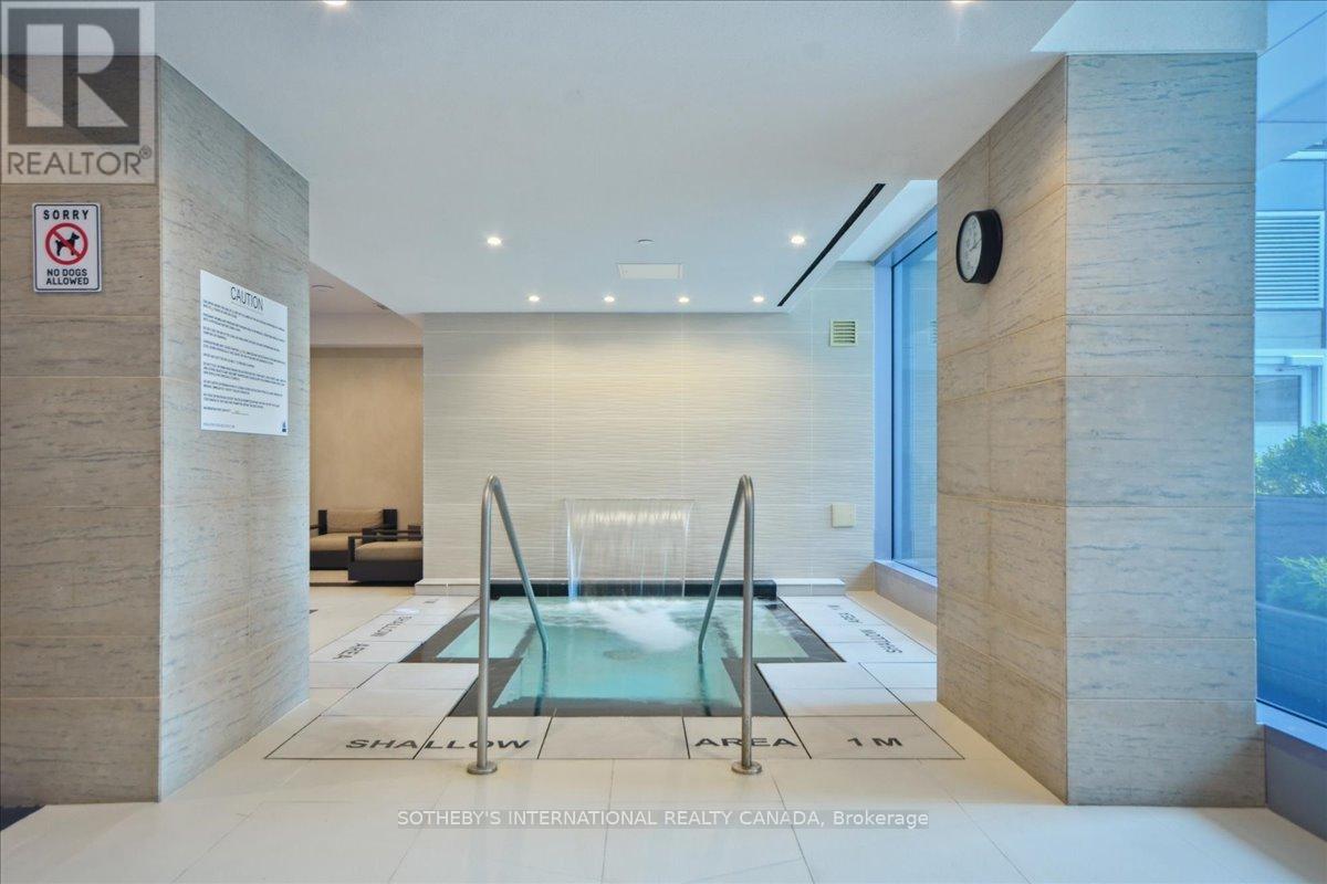 409 - 188 Cumberland Street, Toronto, Ontario  M5R 0B6 - Photo 21 - C12322041