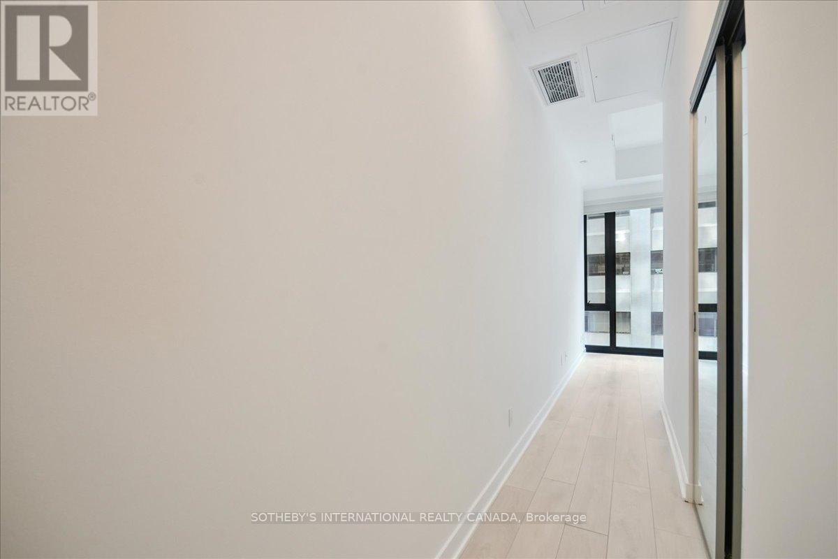 409 - 188 Cumberland Street, Toronto, Ontario  M5R 0B6 - Photo 3 - C12322041