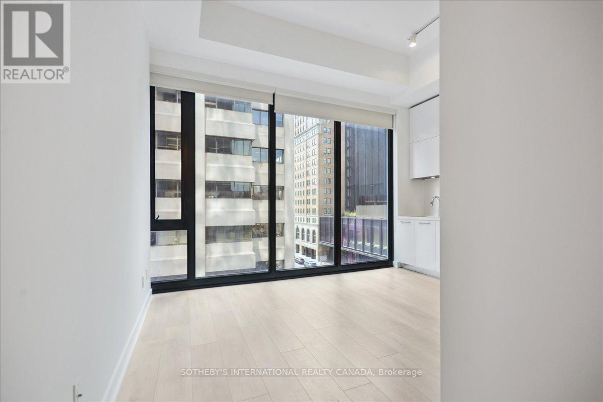 409 - 188 Cumberland Street, Toronto, Ontario  M5R 0B6 - Photo 4 - C12322041