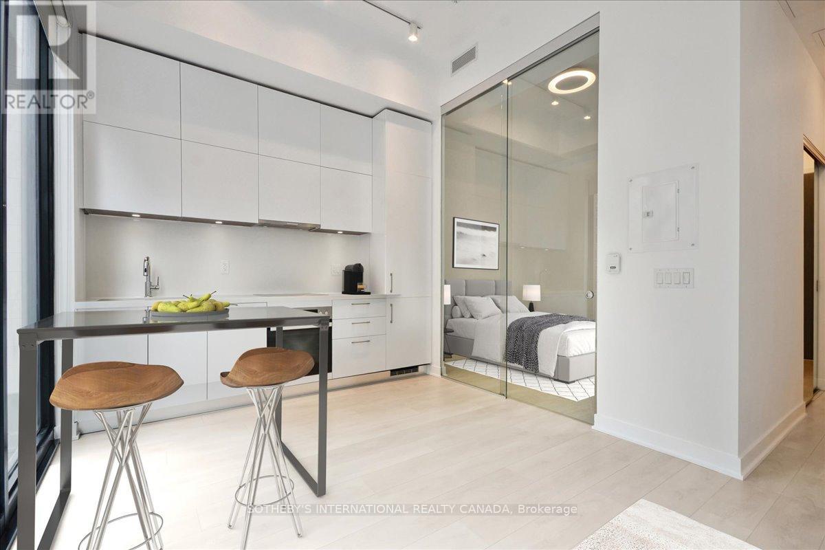 409 - 188 Cumberland Street, Toronto, Ontario  M5R 0B6 - Photo 7 - C12322041