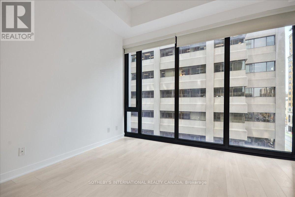 409 - 188 Cumberland Street, Toronto, Ontario  M5R 0B6 - Photo 8 - C12322041
