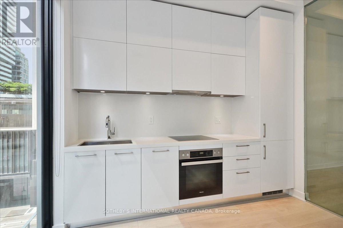409 - 188 Cumberland Street, Toronto, Ontario  M5R 0B6 - Photo 9 - C12322041
