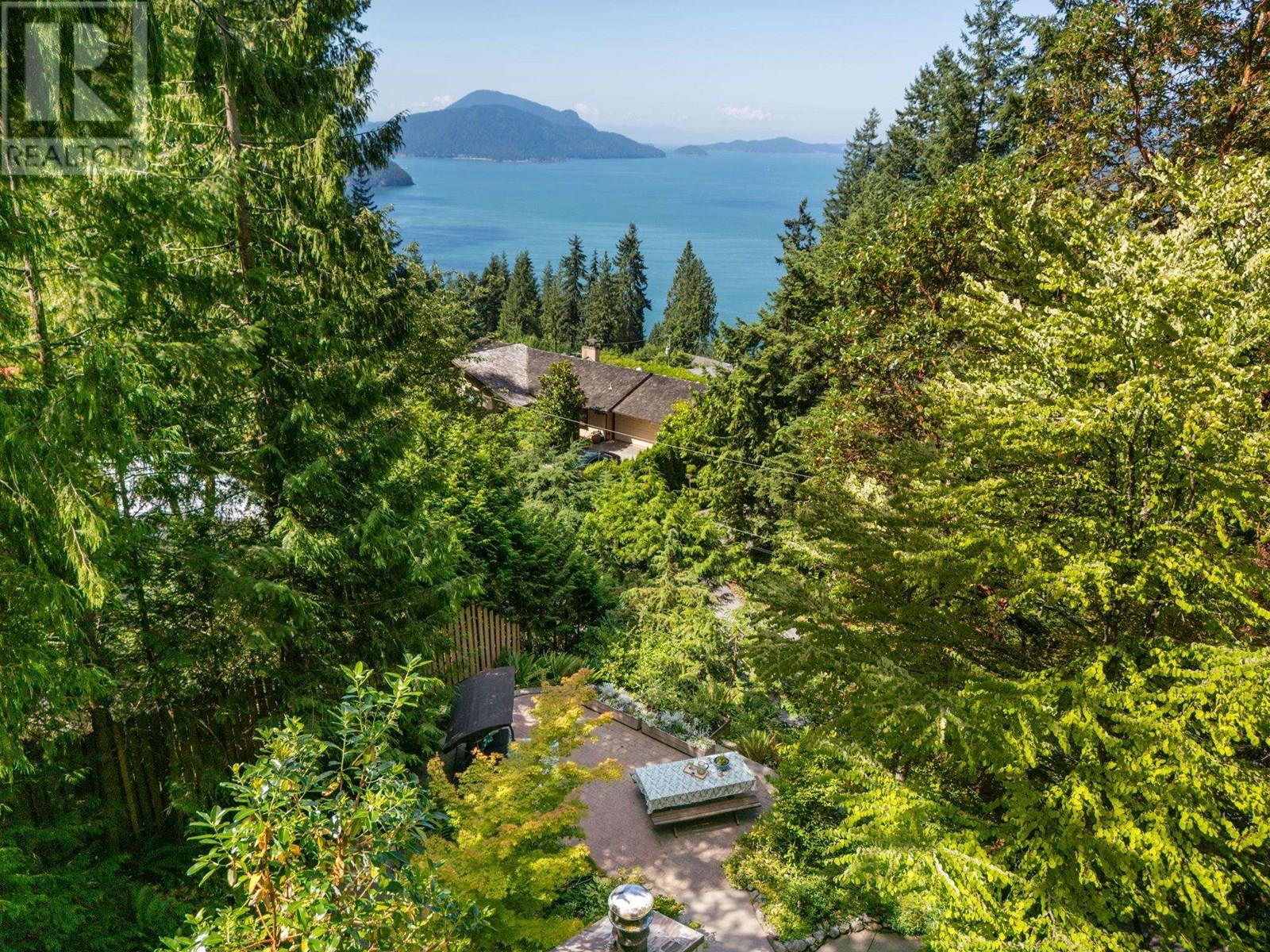 385 Oceanview Road, Lions Bay, British Columbia  V0N 2E0 - Photo 37 - R3033102