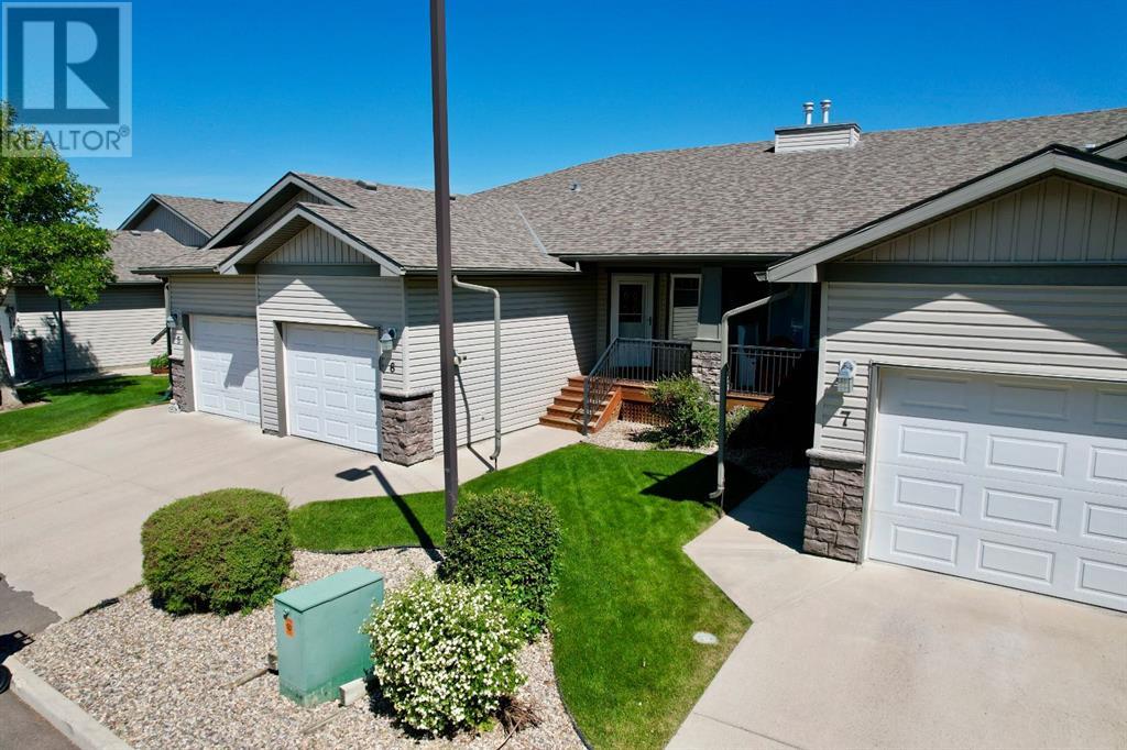 Property at 6, 284 Cougar Way N image 1