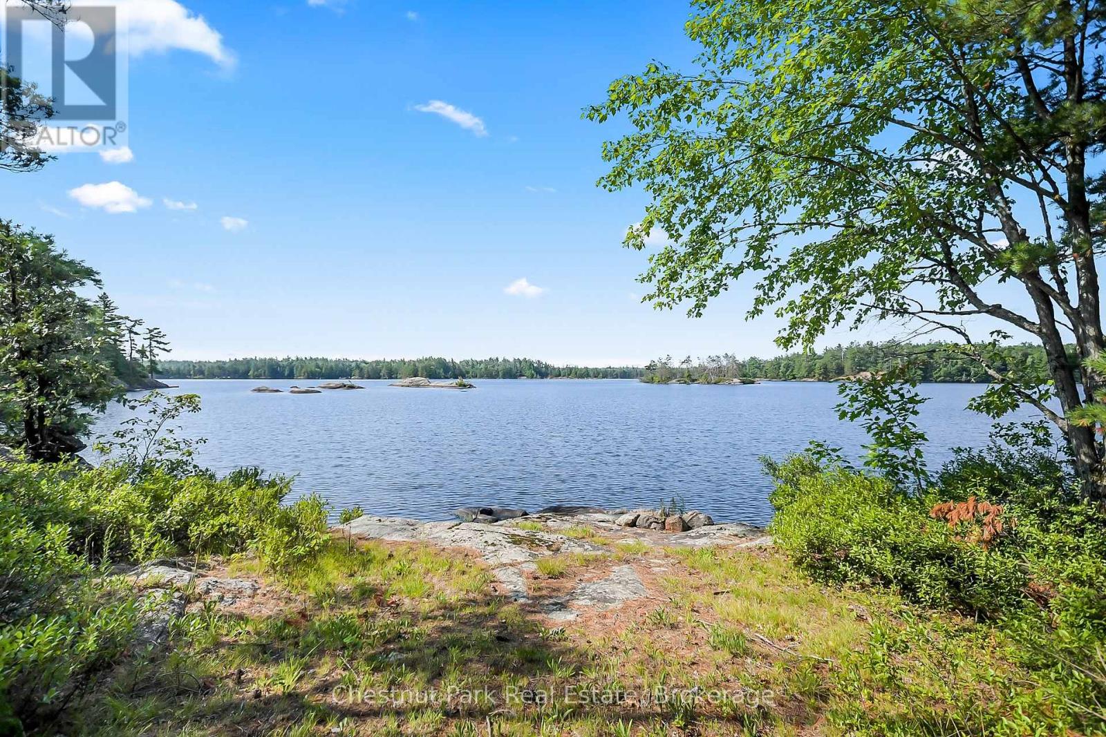 1037 Fire Route 20g, Gravenhurst, Ontario  P1P 1R3 - Photo 1 - X12322103