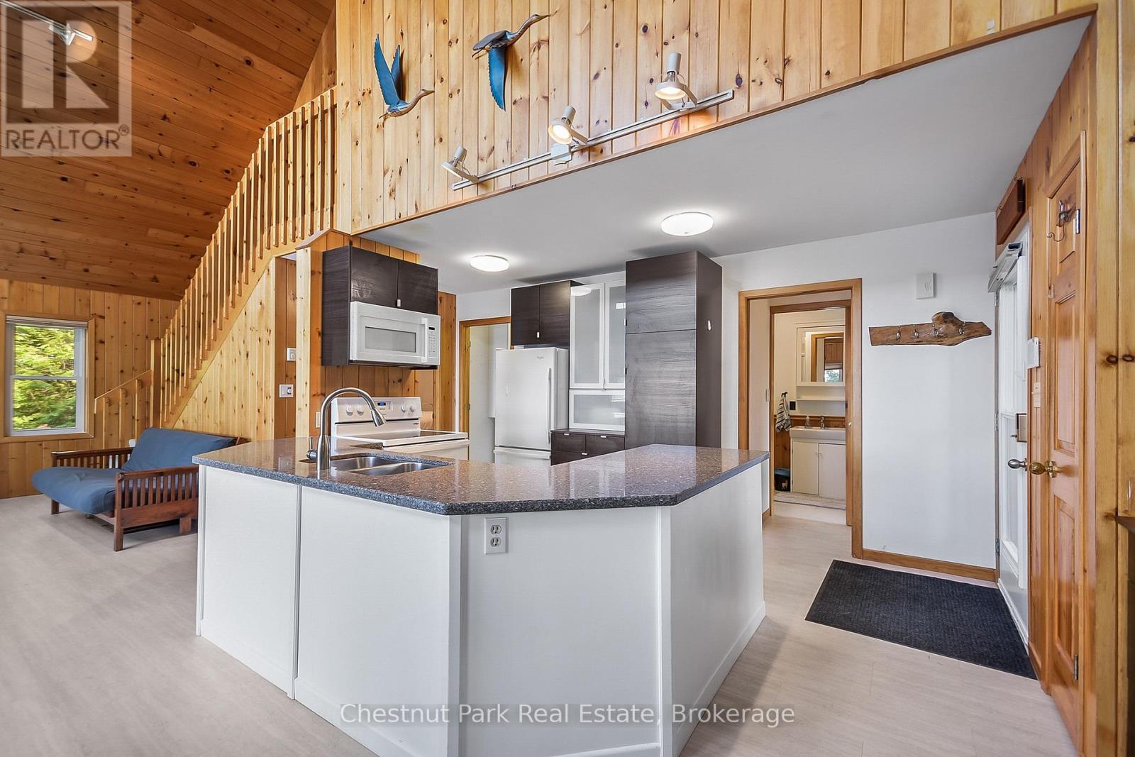 1037 Fire Route 20g, Gravenhurst, Ontario  P1P 1R3 - Photo 10 - X12322103